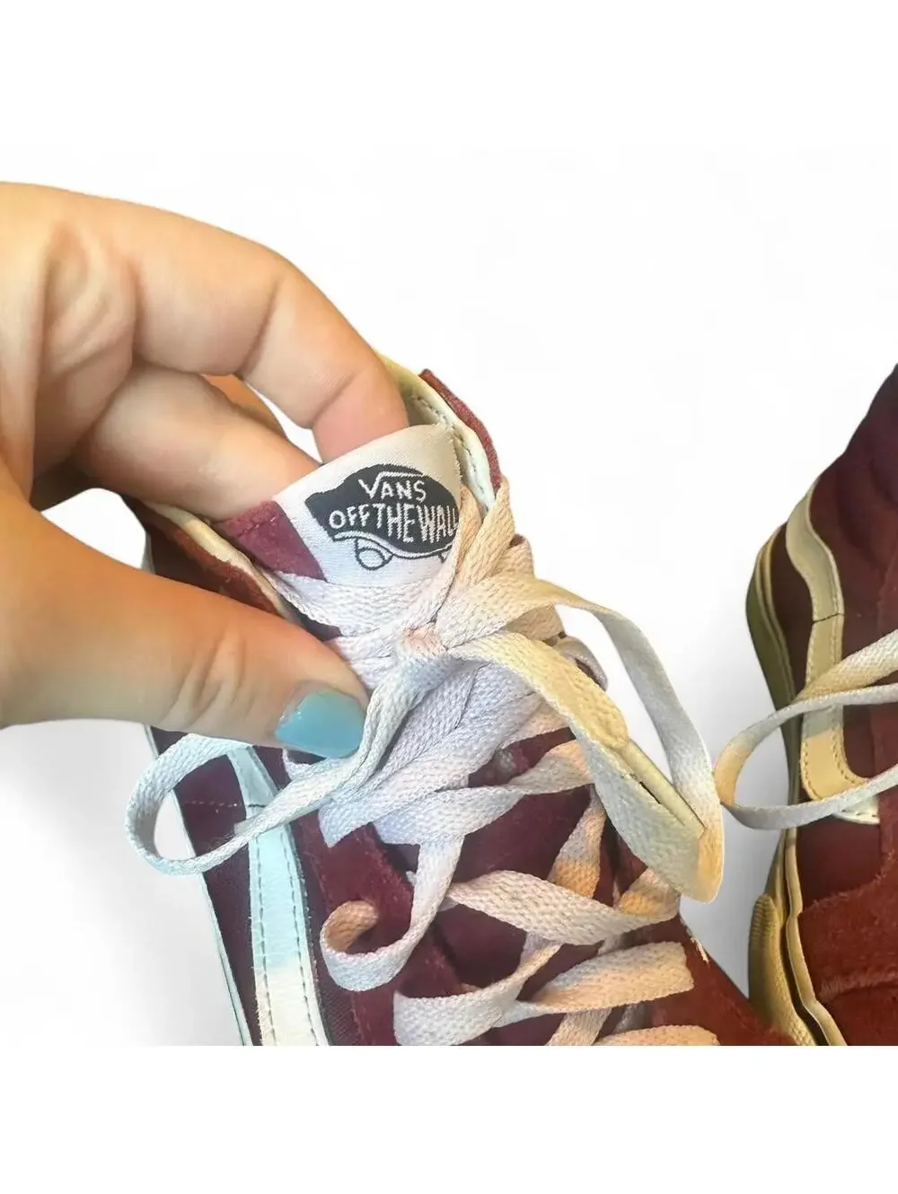 Classic Vans Sk8-Hi sneakers in a rich burgundy! Size 6.5.